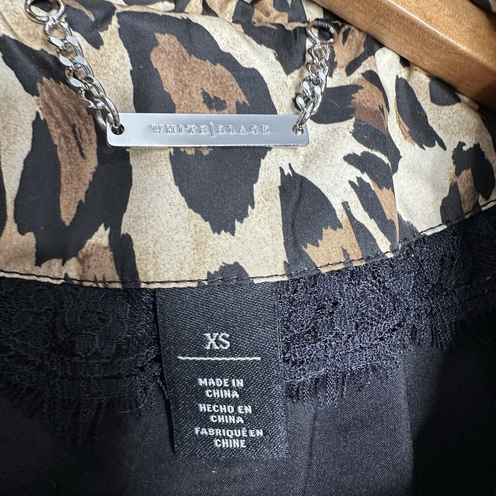 White House Black Market Full Zip Puffer Vest Womens Size XS‎ Leopard Print Chic - Picture 3 of 10